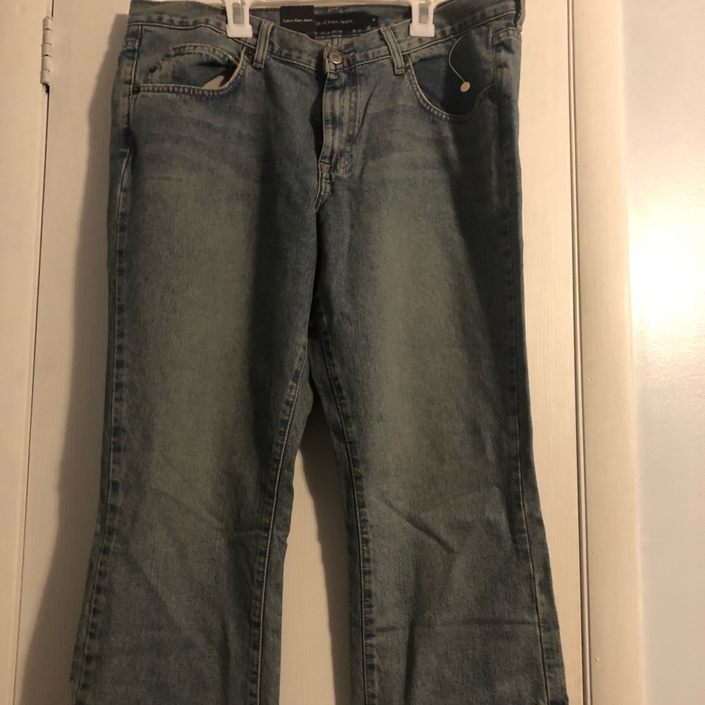 NWT Calvin Klein cropped light wash jeans